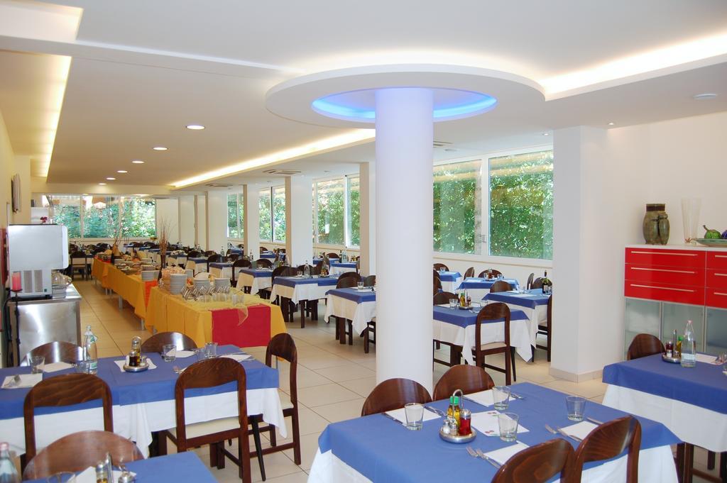 Hotel Matteo Cervia Eksteriør billede